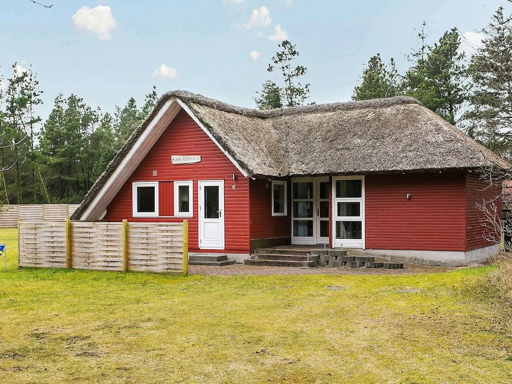 6 Person Holiday Home in Henne