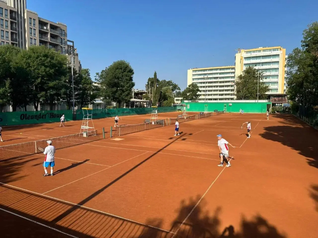Oleander House And Tennis Club - Général