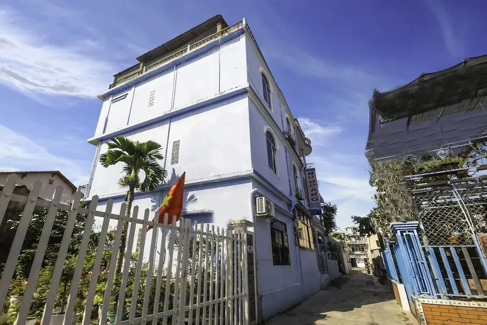 OYO 718 Nu Hoang Hotel