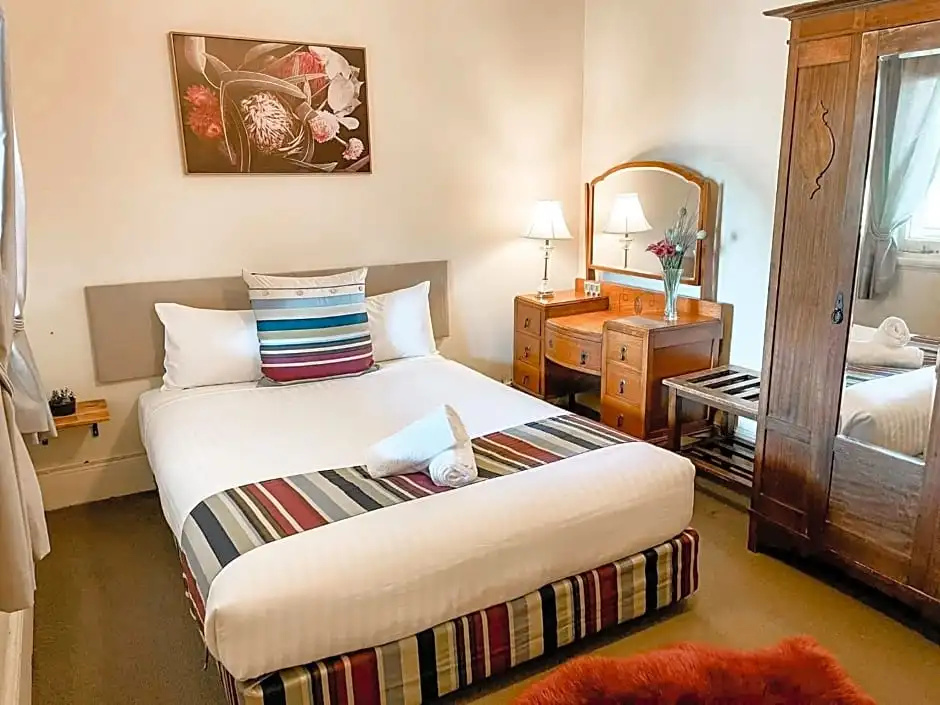 Neath Hotel - Chambres
