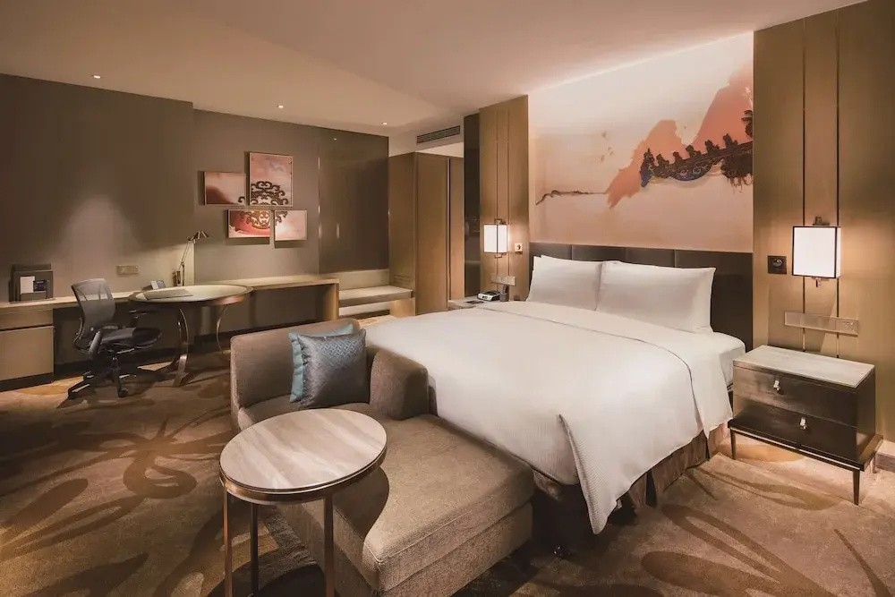 Deluxe Double room (full double bed)