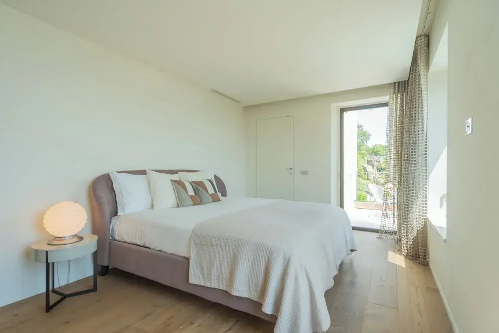3 Bedrooms Villa with balcony