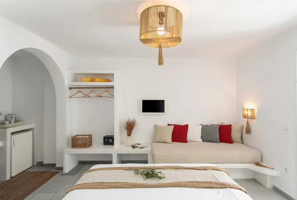 Economy Triple room with sea view