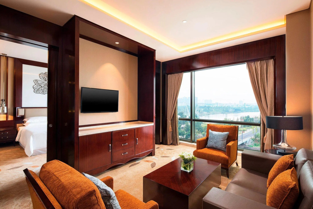 Double Club Suite (full double bed)