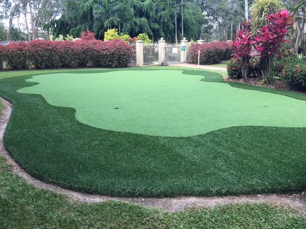 Cairns Golf Course Apartment