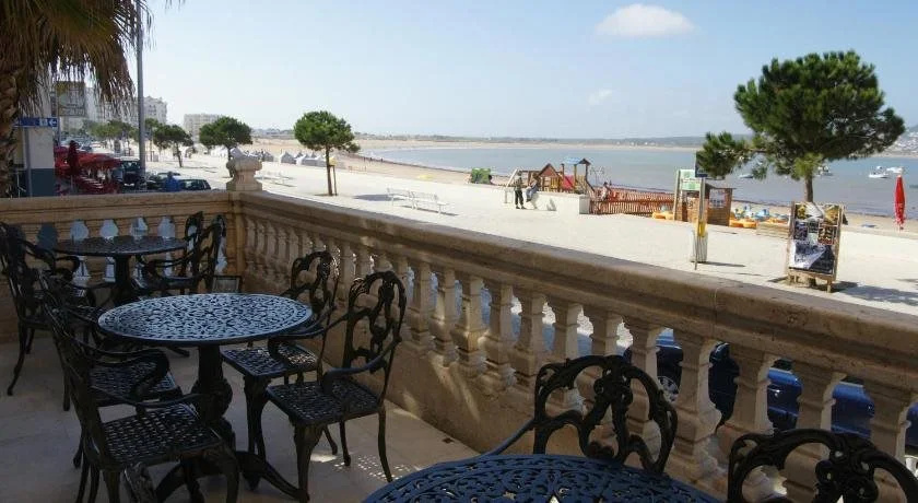Beach & Waterfront