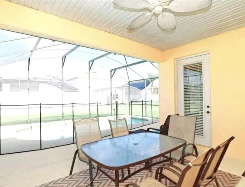 Gated Community, Private Pool and Game Room Near Disney!!!