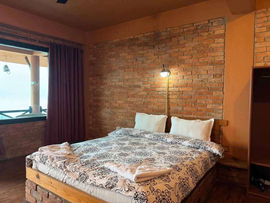 Nar-Bis Hotel — 4