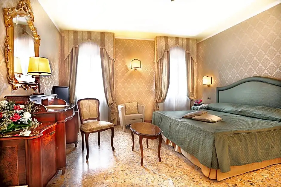 Deluxe Double room (twin beds)
