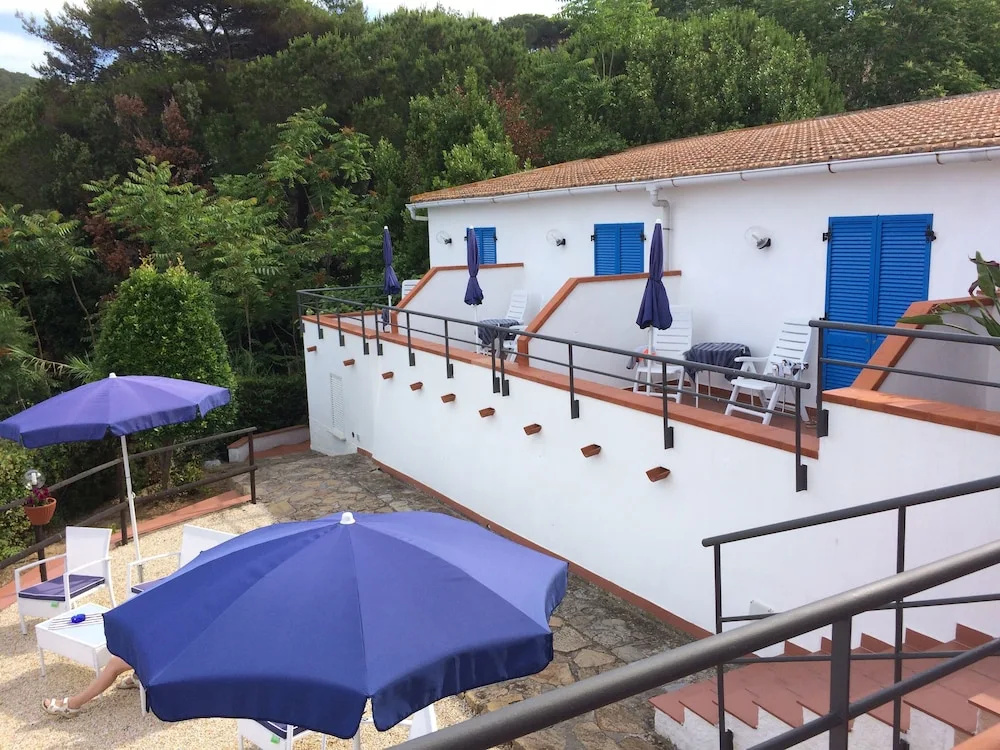 Classic Double room (full double bed)