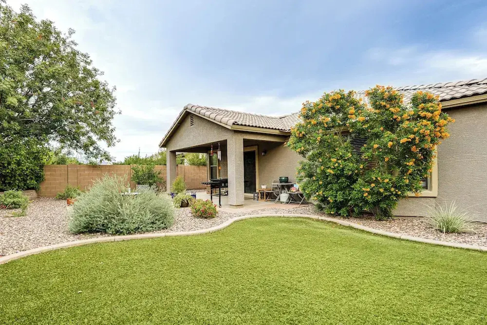 Pool Access! Suburban Home 11 Mi to Dtwn Gilbert
