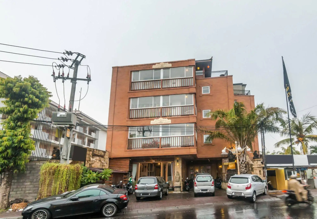 ZEN Rooms Raya Kuta Joger