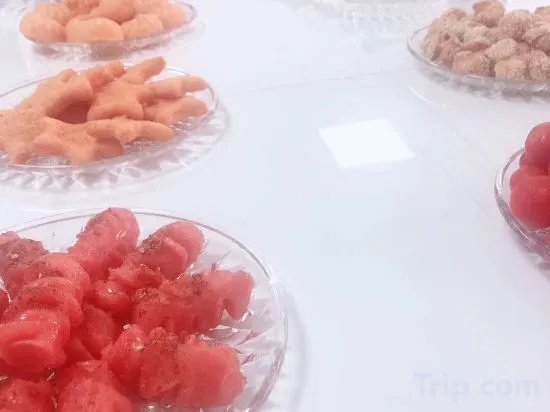 Food & Beverage