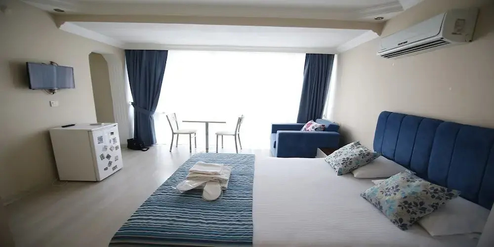 Hotel photo 11