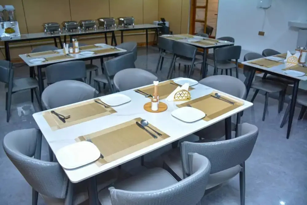 Unique Royal Hotel And Suites — фото 4