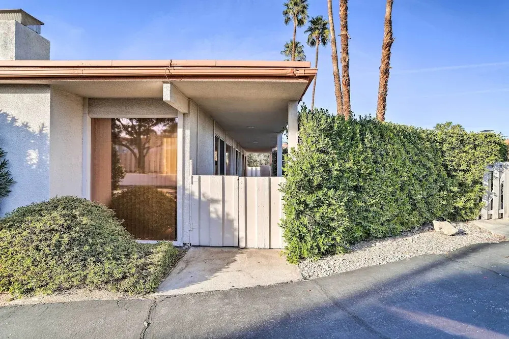 Trendy Palm Desert Home w/ Patio, Pool Access
