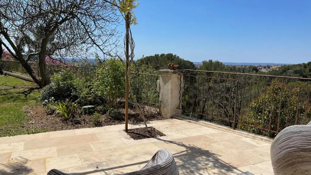 Appartement d'une chambre avec piscine partagee jardin clos et wifi a Aix en Provence