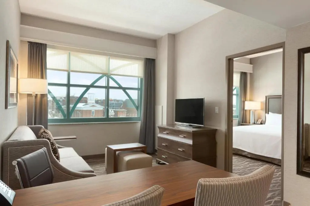 Embassy Suites Saratoga Springs - Chambres
