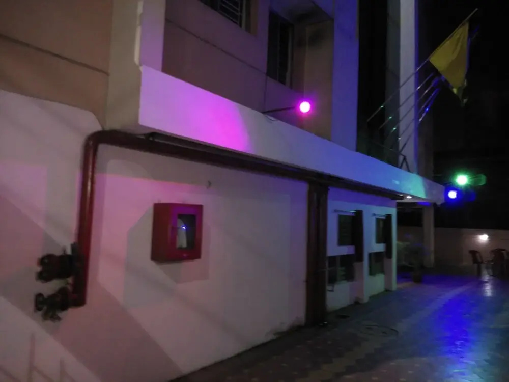 The Salvation Army Red Shield Guest House - Hostel