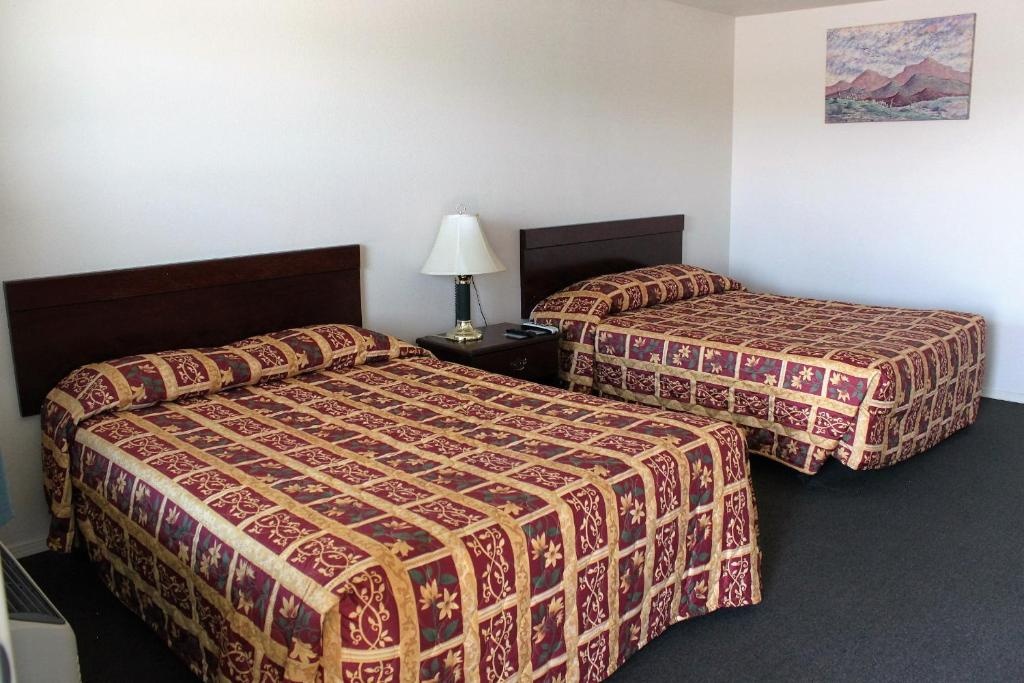 Adobe Inn Motel — 5