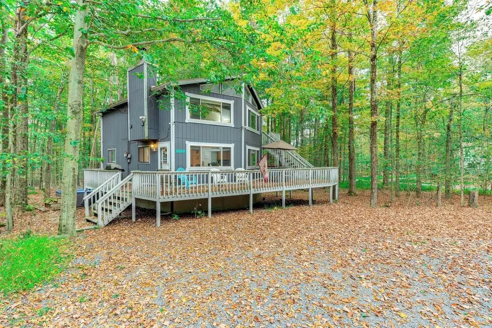 Home w/ Hot Tub & Arrowhead Lake Community Perks!