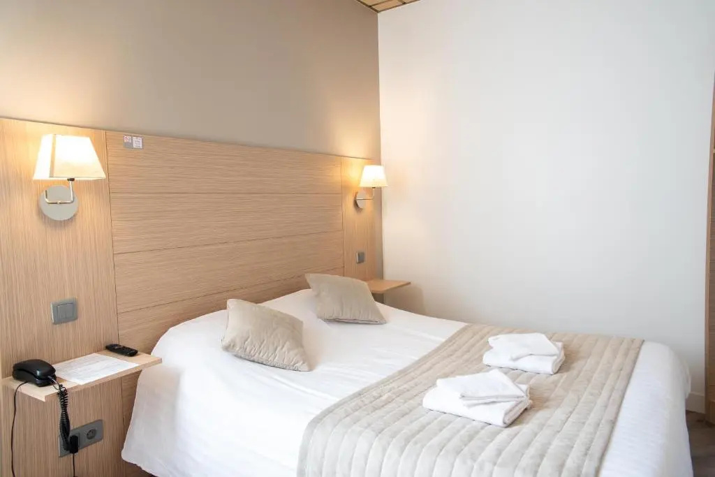Standard Double room (full double bed)