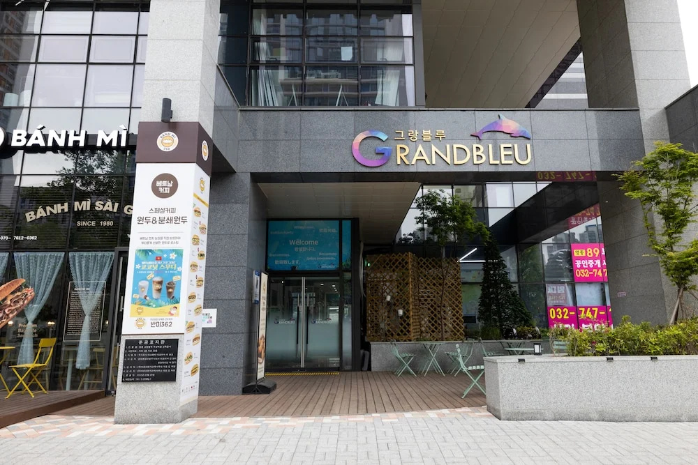 Grandbleu Hotel & Residence