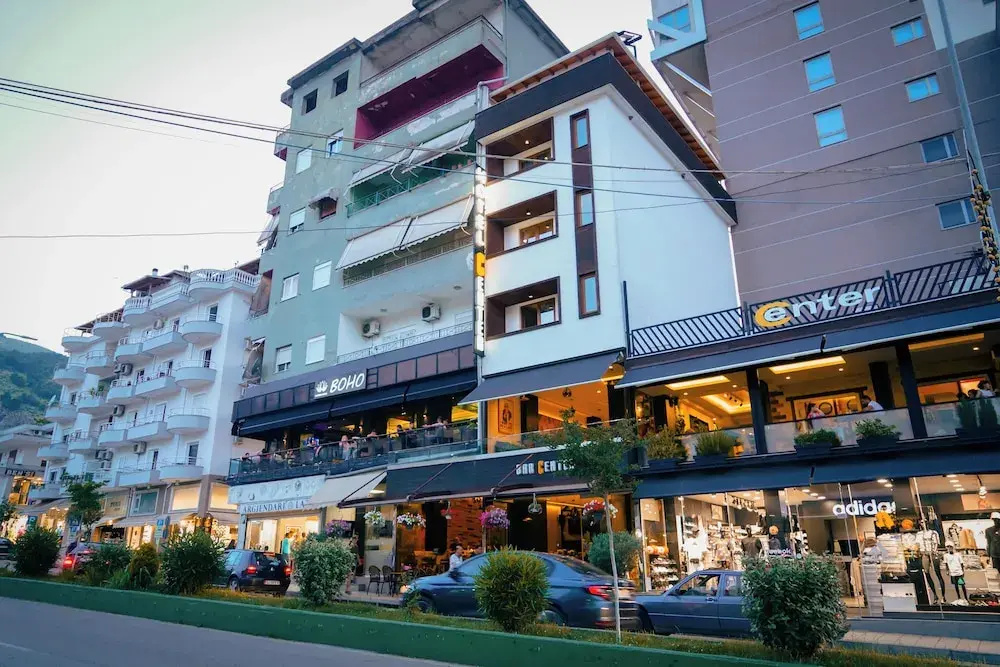 Center Hotel