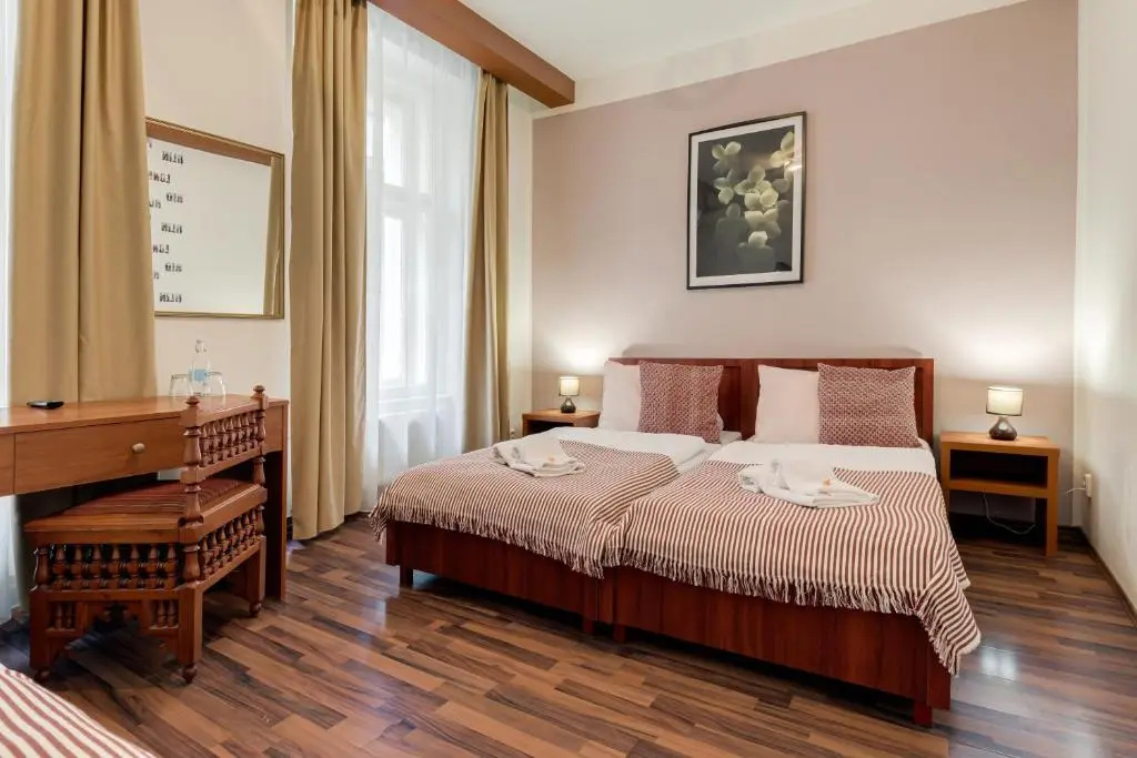 Hotel photo 1