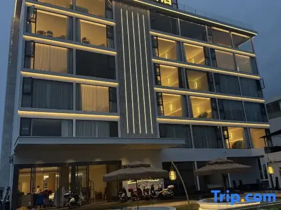 Mountain Search Snow View Hotel