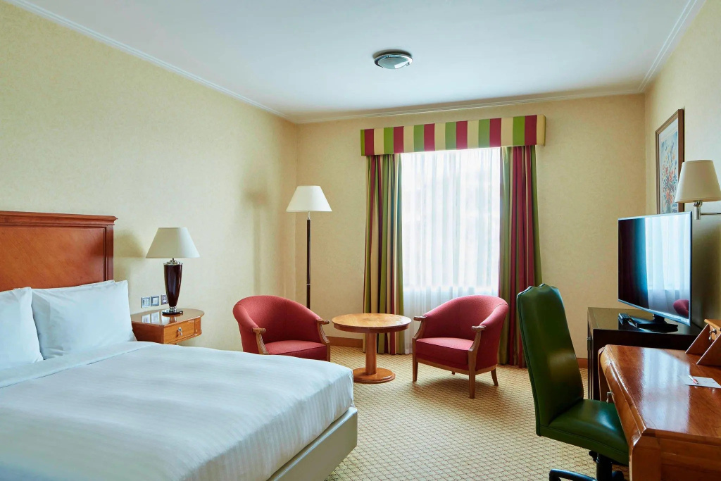 Deluxe Double room (full double bed)