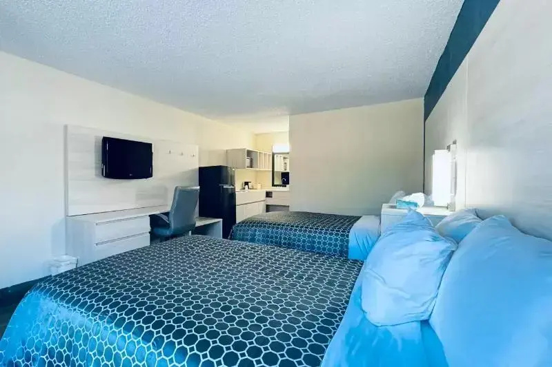 Quadruple Suite