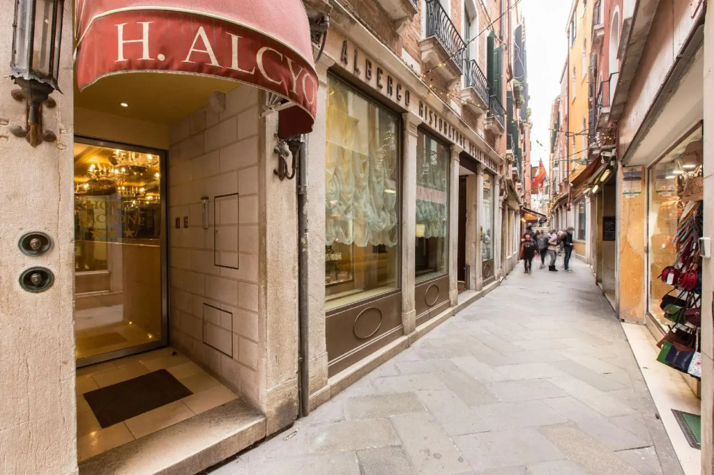 Hotel Alcyone