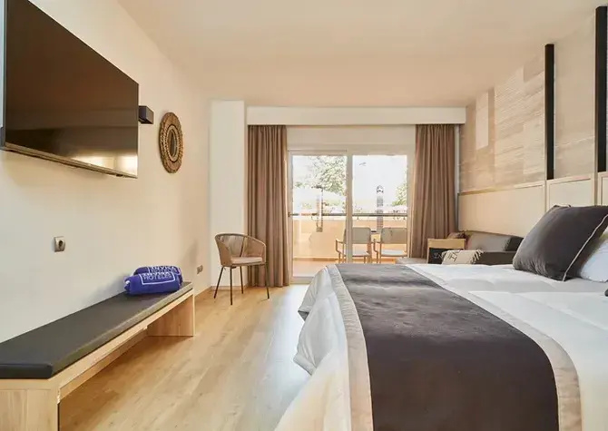 Invisa Hotel Club Cala Blanca - Chambres