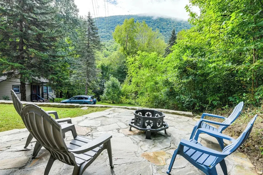 6 Mi to Waterrock Knob: 'serenity Cottage'