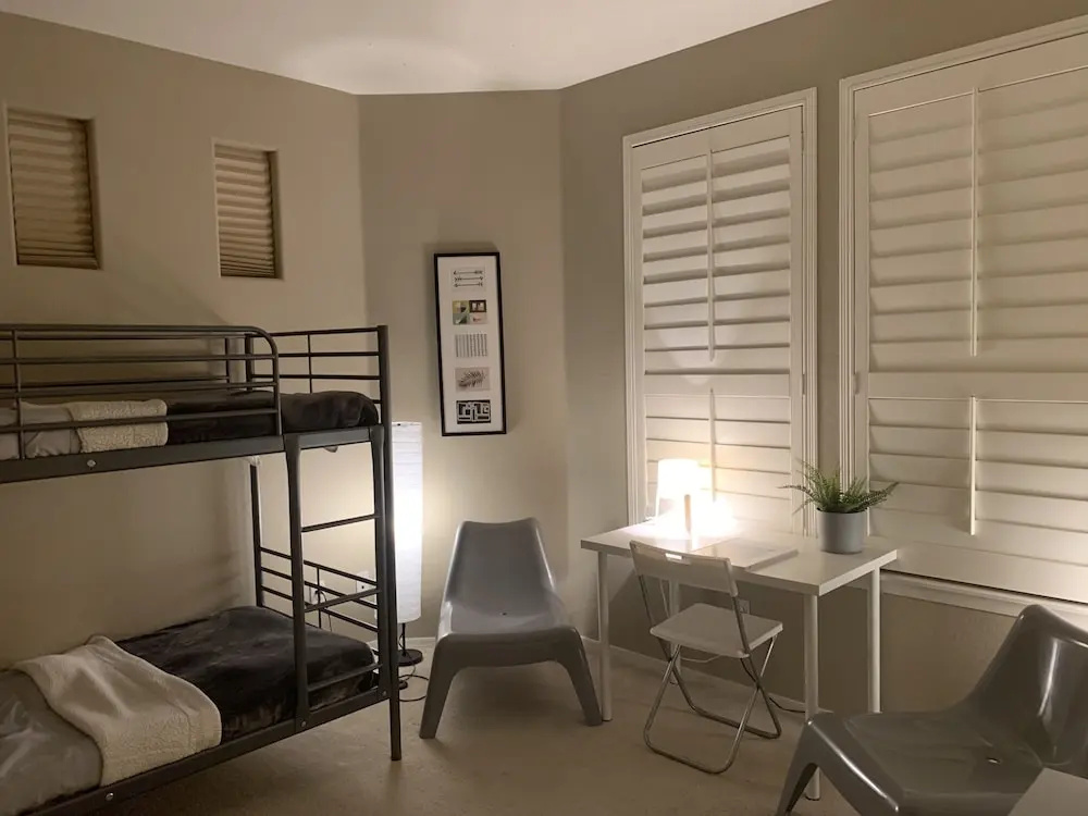 3BR Goodyear Home Pvt Pool Sleeps 8 - фото 2