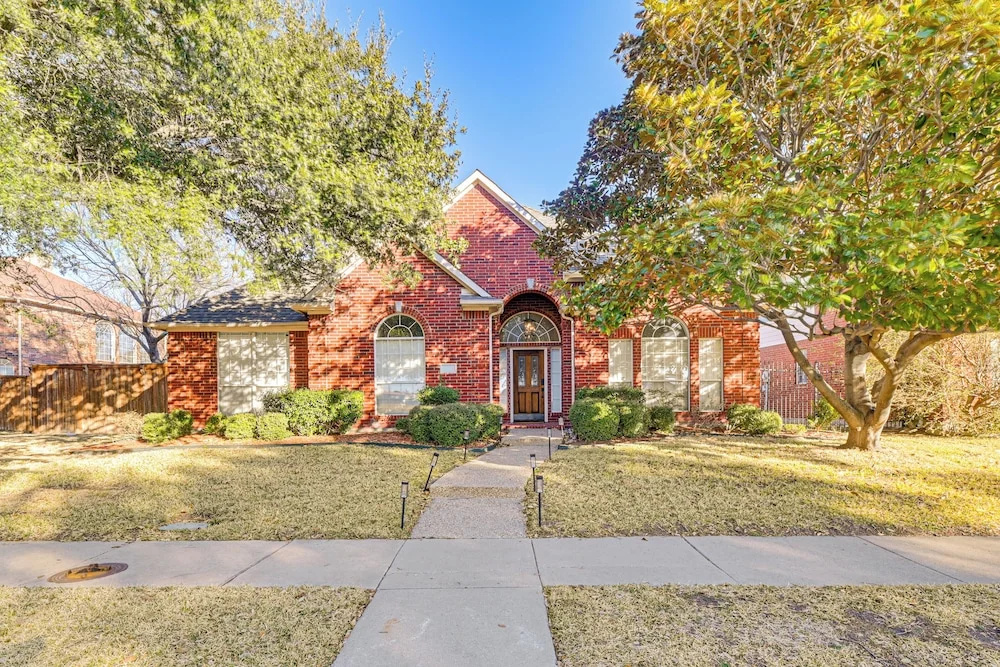 Elegant Home w/ Private Patio, 2 Mi to UTD Campus!