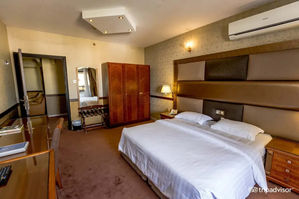 Abjad Crown Hotel — фото