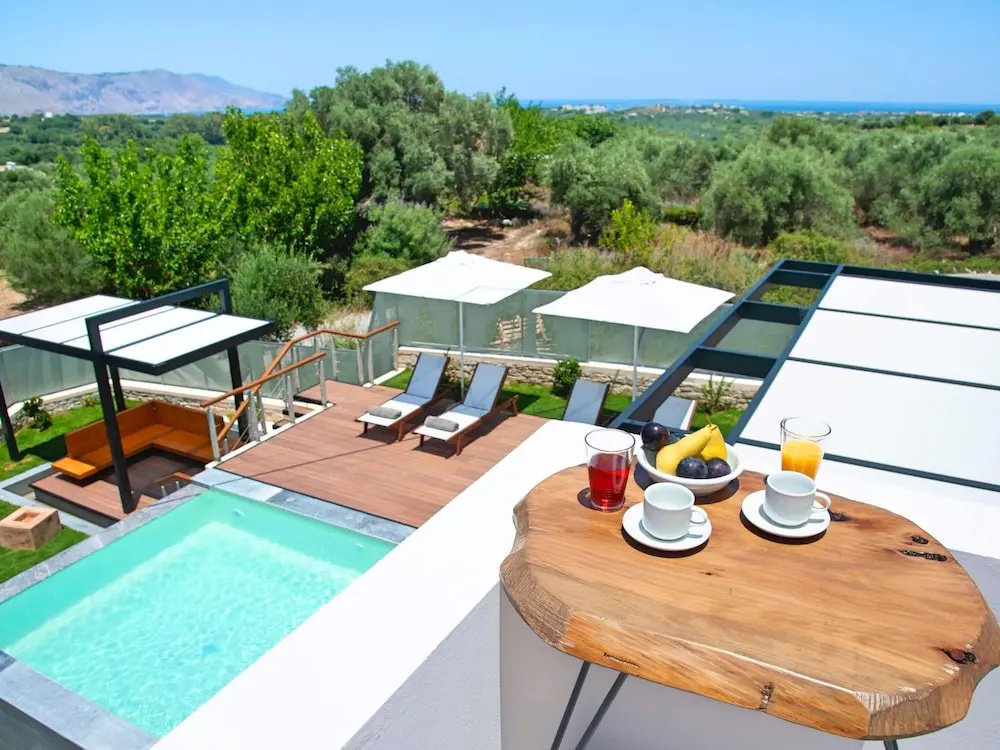 2 New Villas Next Each Other, Pool, Rent Separately or Together at Kournas Lake