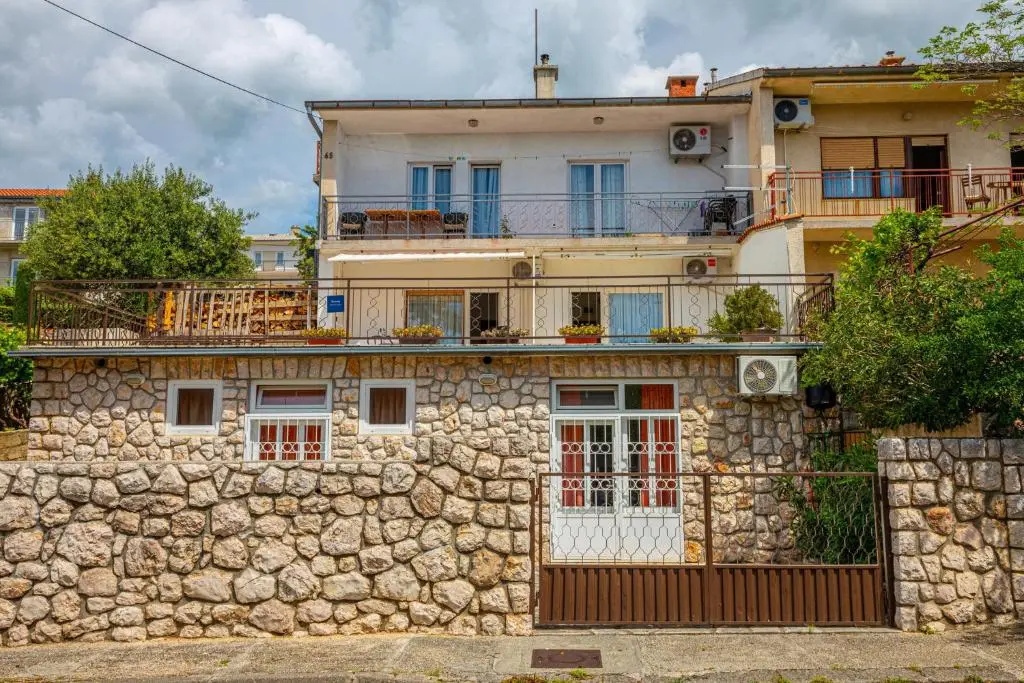 Apartment in Novi Vinodolski 41595