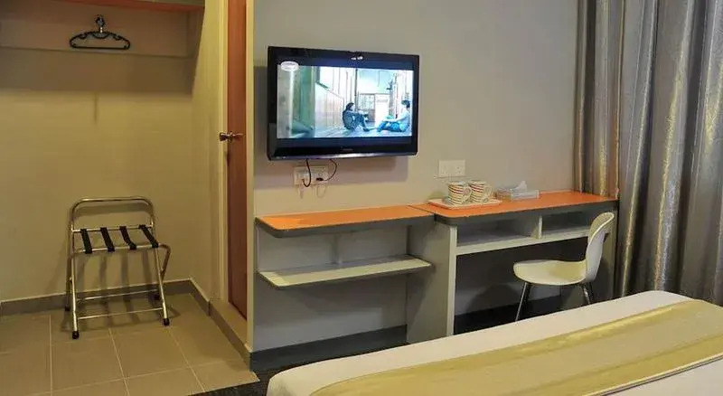 U Pac Hotel