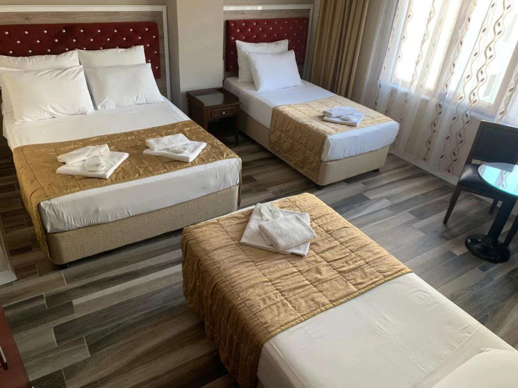 Отель Kecik Hotel в Стамбуле