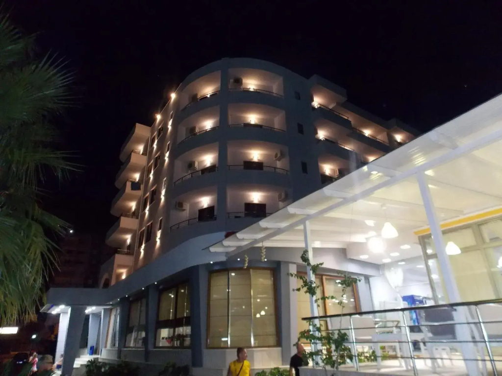 Hotel Mediterrane