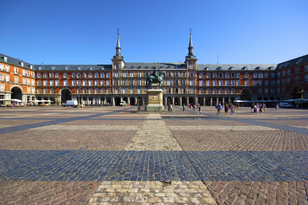 Crowne Plaza Madrid - Centre Retiro by IHG