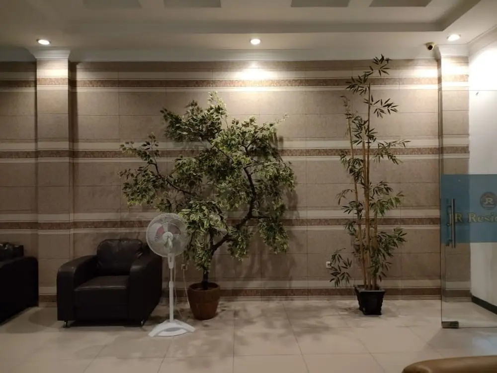 Lobby & Reception