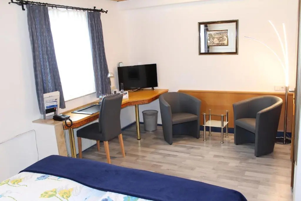 Standard Double room (full double bed)