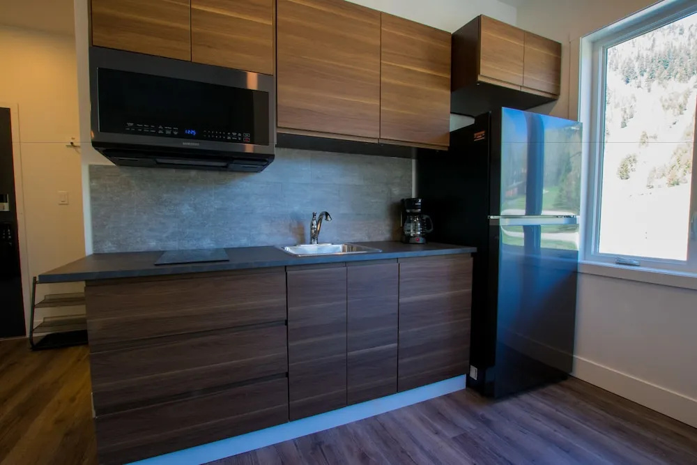 Double Suite with mountain view (full double bed)