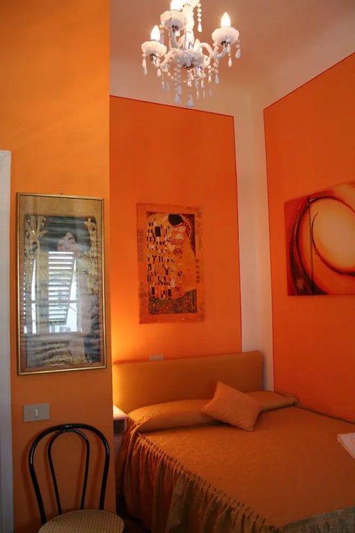 Economy room
