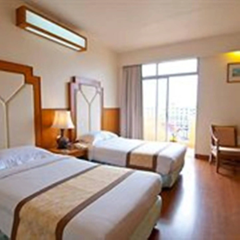 Golden Beach Hotel Pattaya — фото