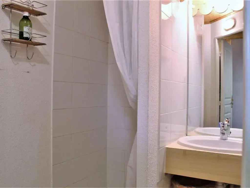 Afficher la photo 7 — Appartement Risoul, 3 pièces, 6 personnes - FR-1-330-504